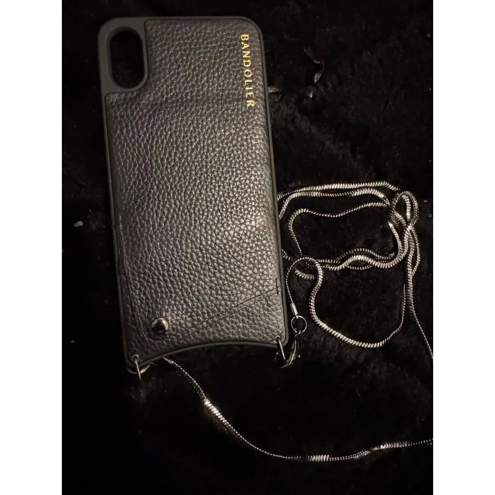 bandolier authentic Sarah XS max case nwt & silver Belinda snake chain